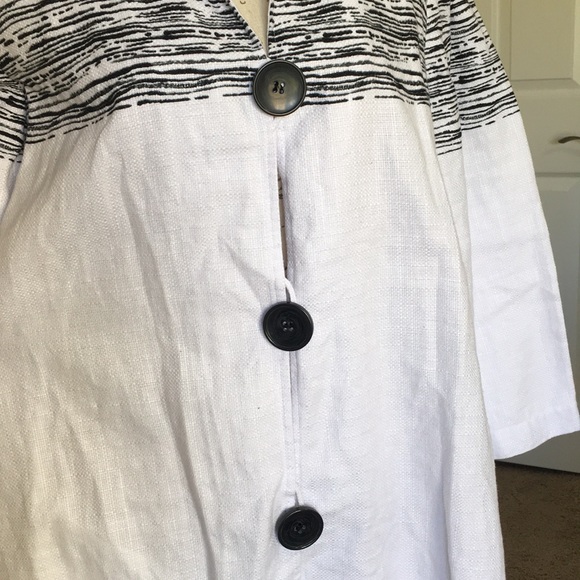 Chico's Linen Blend 3 Buttons Cardigan Jacket Sz 3 - Picture 4 of 8